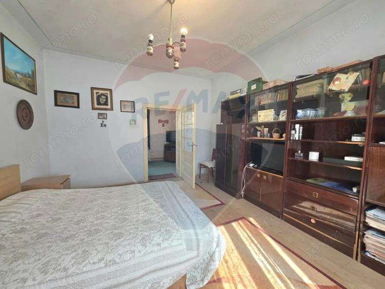 Casă cu 3 camere cu Teren 655 Mp în Sud