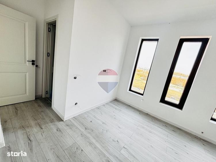 Casă cu 3 camere în Domnești