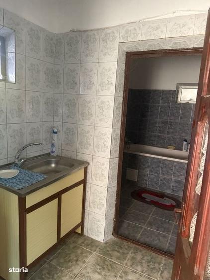 Casă cu 4 camere în Vârvor