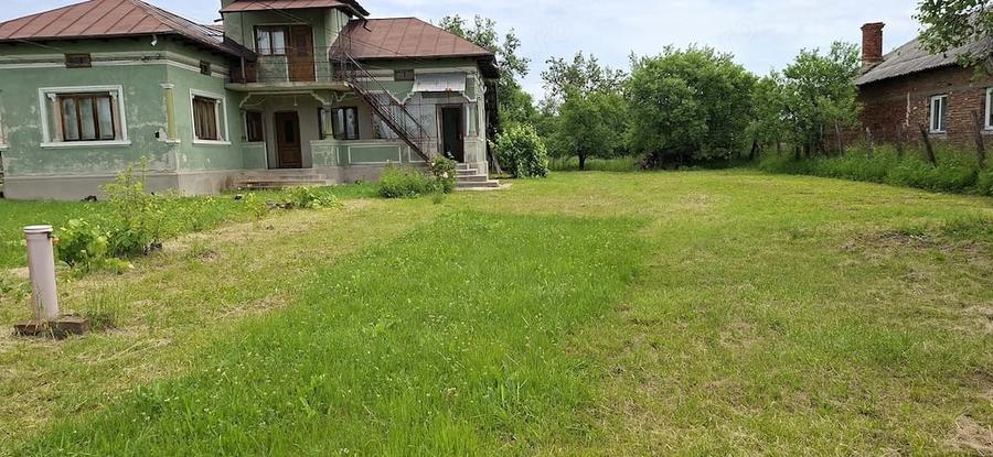 Casă cu Teren 4000 Mp în Central