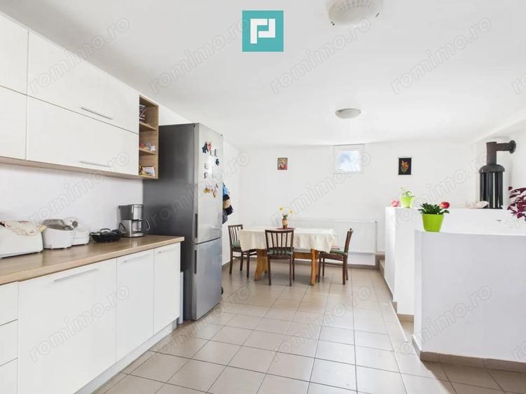 Casă cu 4 camere cu Teren 1007 Mp în Central