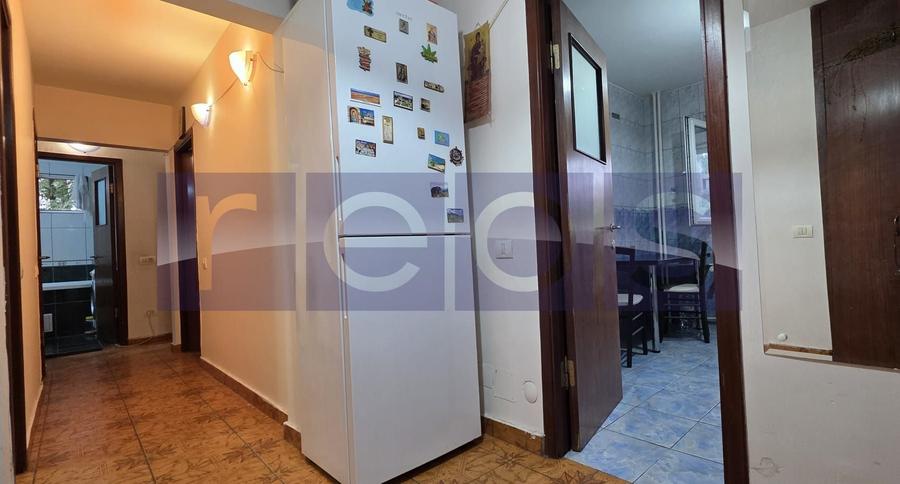 Apartament cu 3 camere decomandat în Dristor
