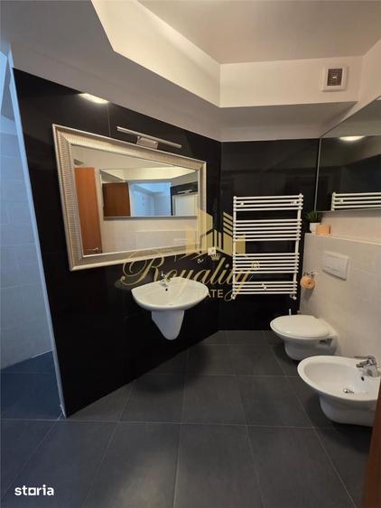 Apartament cu 3 camere decomandat, mobilat în Aradului