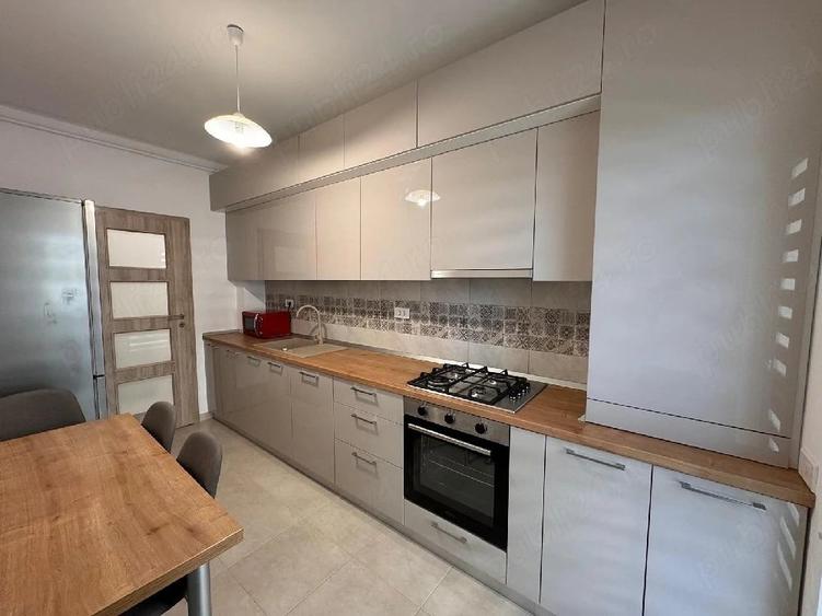 Apartament cu 2 camere decomandat în Metalurgiei
