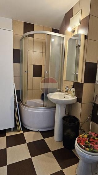 Spațiu comercial, de 62 mp, în Trivale