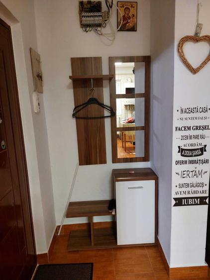 Apartament cu 2 camere decomandat în Exterior Vest