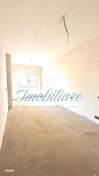 Apartament cu 4 camere decomandat în Florești