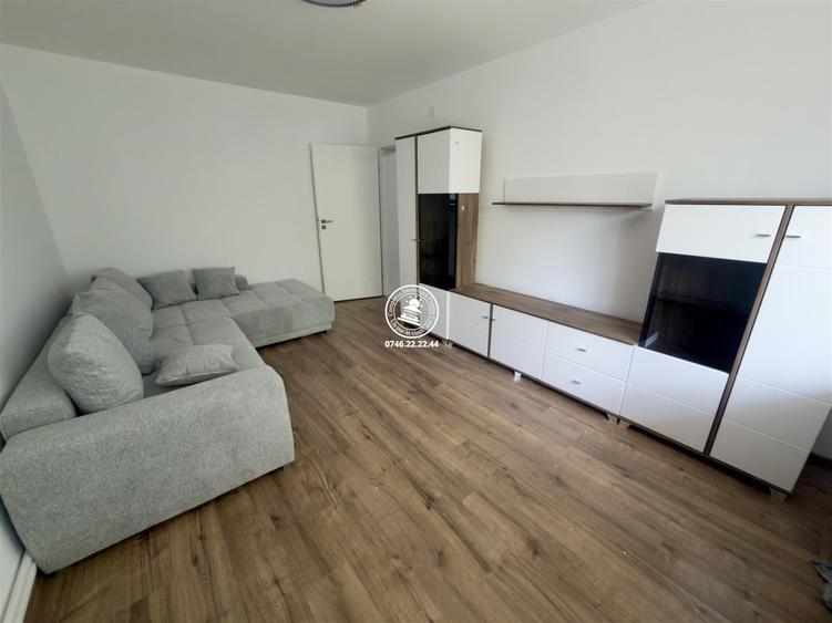 Apartament cu 3 camere decomandat, mobilat în Tătărași
