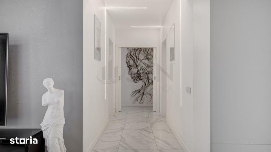 Apartament cu 4 camere, mobilat în Tei