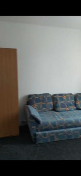 Apartament cu 2 camere semidecomandat în Podu Roș