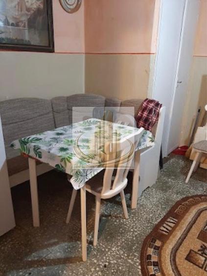 Apartament cu 2 camere semidecomandat în Badea Cârțan