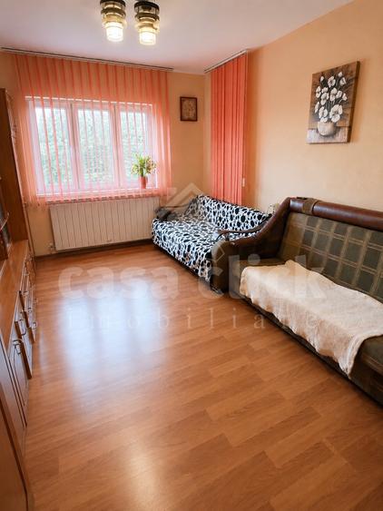 Apartament cu 2 camere decomandat în Micro 16