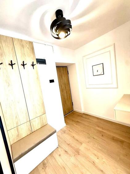 Apartament cu 2 camere decomandat în Titan
