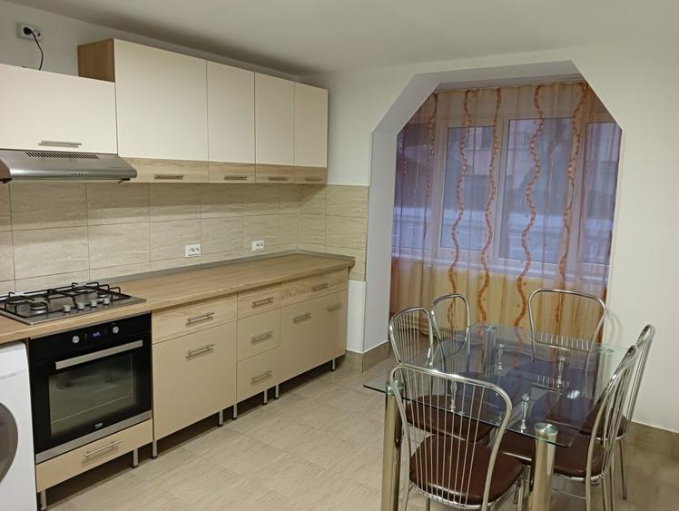 Apartament cu 2 camere decomandat în Iacobeni