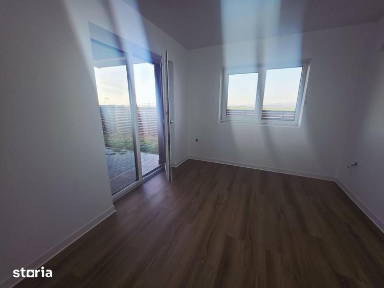 Casă cu 4 camere cu Teren 330 Mp în Tărlungeni