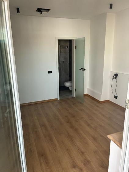 Apartament cu 2 camere semidecomandat, mobilat în Moșilor