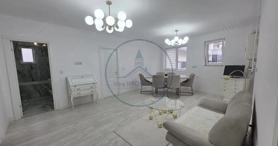 Apartament cu 4 camere decomandat în Central