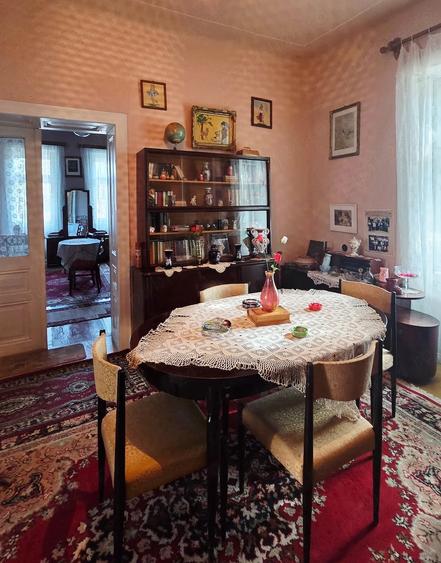 Casă cu 4 camere cu Teren 1500 Mp în Satchinez