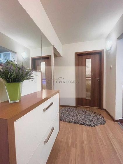 Apartament cu 3 camere decomandat, mobilat în Zorilor