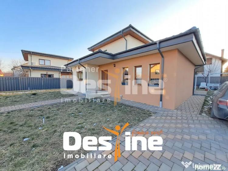 Casă cu 4 camere cu Teren 425 Mp în Miroslava