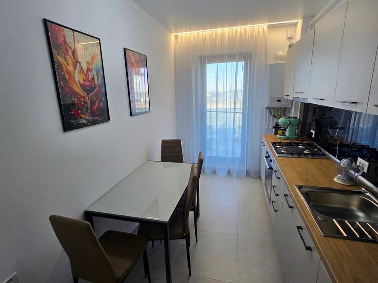 Apartament cu 3 camere decomandat, mobilat în Energia