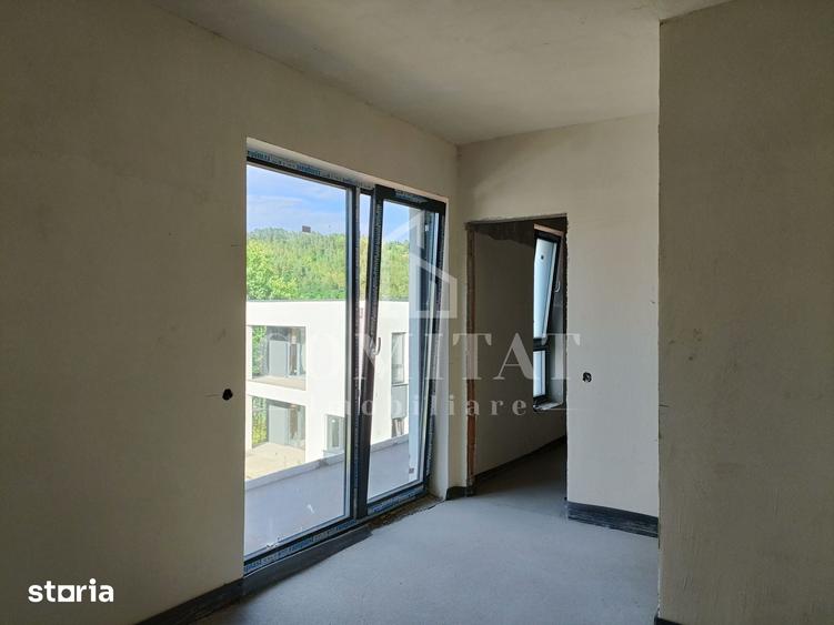 Casă cu 4 camere cu Teren 300 Mp în Luna