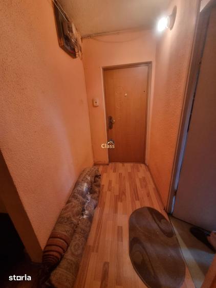 Apartament cu 4 camere decomandat, mobilat în Dâmbul Rotund