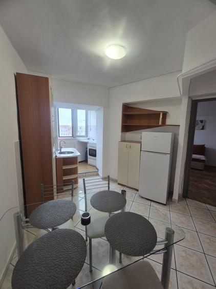 Apartament cu 2 camere decomandat în Dacia