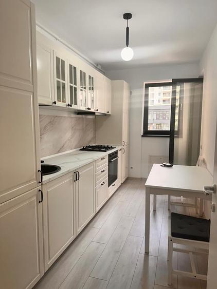 Apartament cu 2 camere decomandat în Drumul Taberei