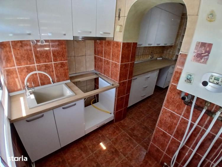 Apartament cu 2 camere decomandat în Est