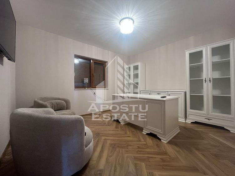 Casă individuală cu 6 camere cu Canalizare în Frumușeni