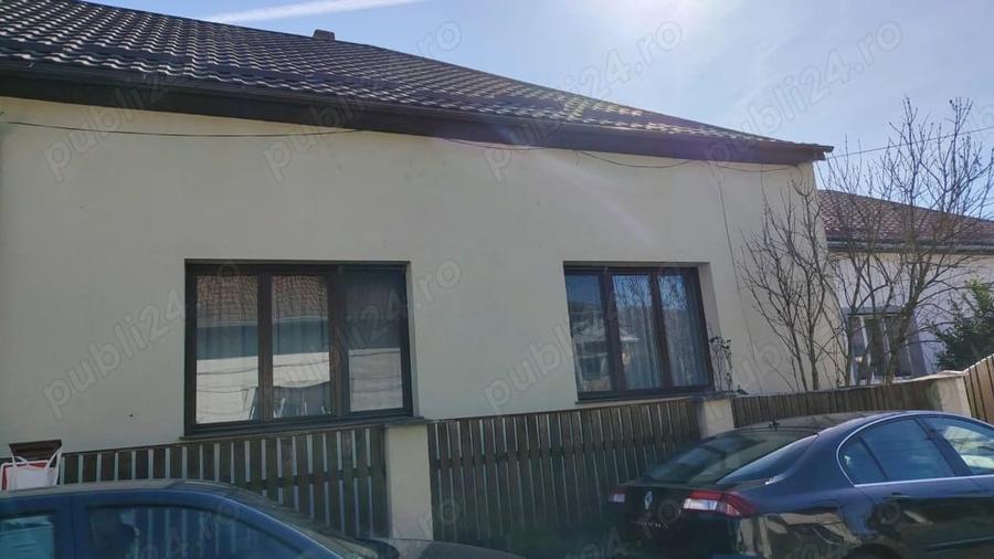 Casă cu 3 camere cu Teren 327 Mp în Central
