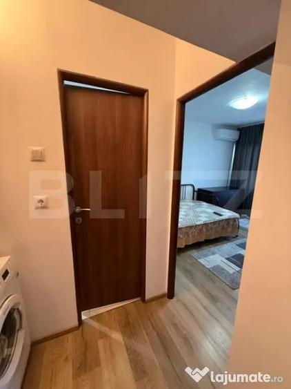 Apartament cu 2 camere decomandat în Democrației