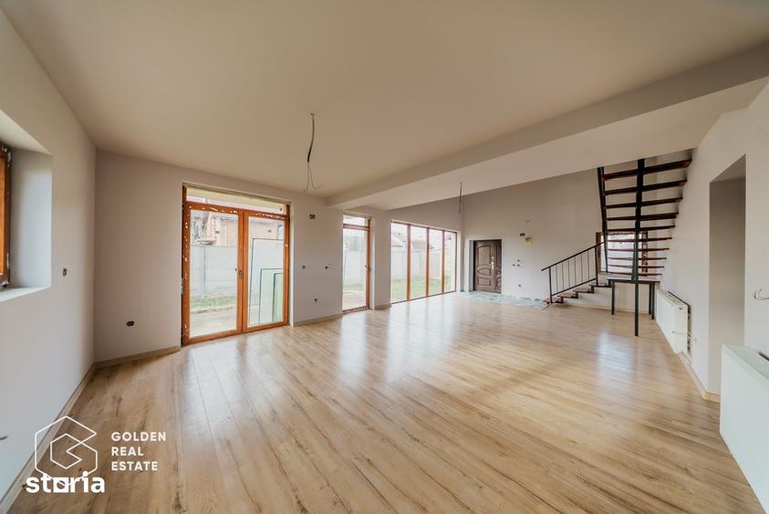 Casă cu 4 camere cu Teren 450 Mp în Pecica