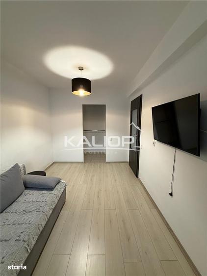 Apartament cu 3 camere decomandat, mobilat în Europa
