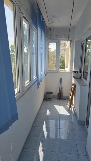 Apartament cu 4 camere decomandat, mobilat în Tei
