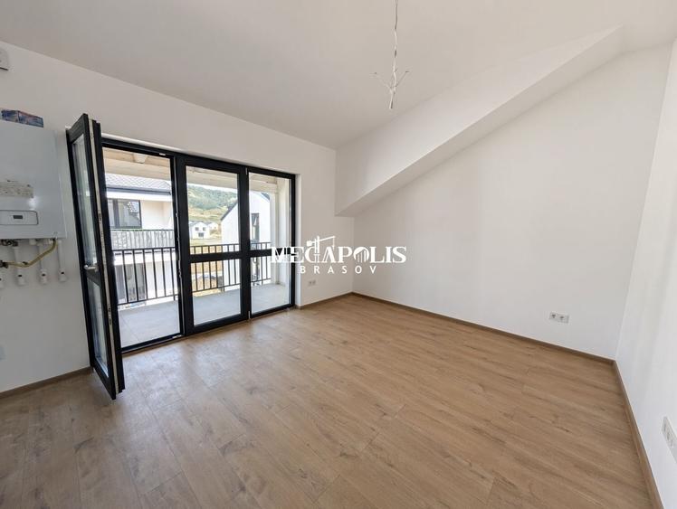 Apartament cu 3 camere decomandat în Sânpetru