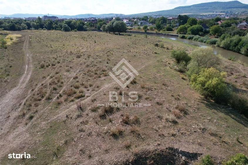 Oportunitate excelenta de investitie! Teren 12.600 mp. Unirea - 14