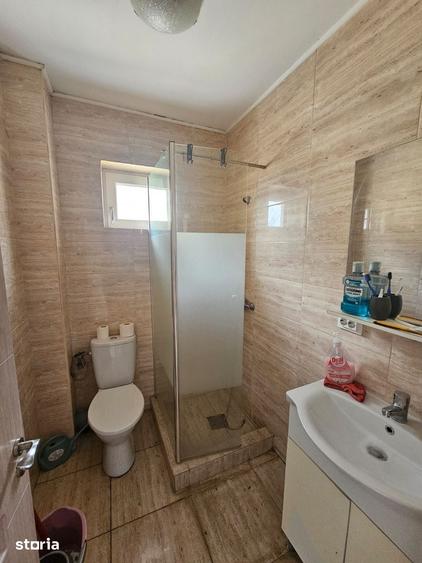 Apartament cu 3 camere în Calea București
