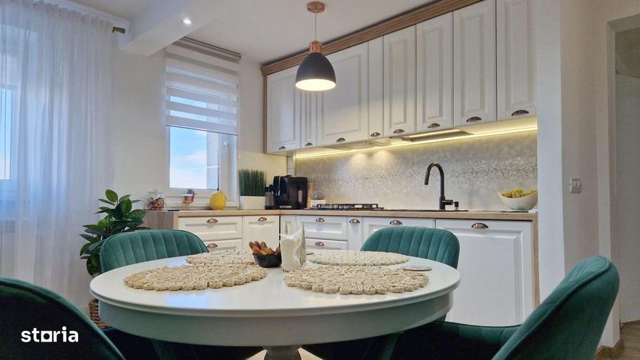Apartament cu 4 camere decomandat, mobilat în Titan
