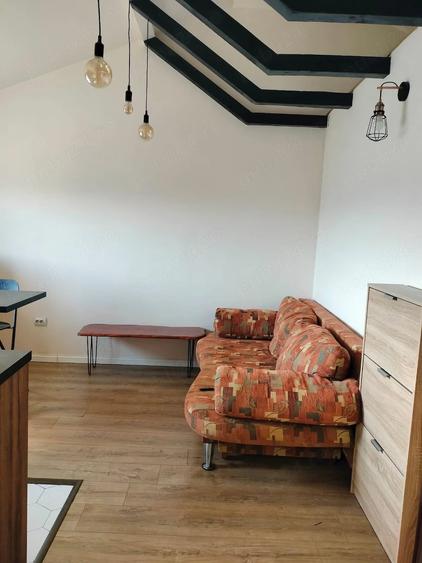 Garsonieră decomandată în Exterior Vest