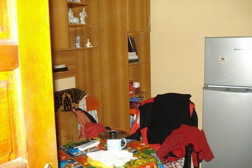Apartament cu 3 camere decomandat în Sinaia