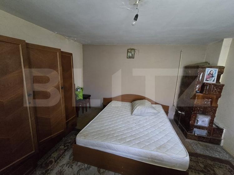 Casă individuală cu 3 camere cu Canalizare în Titu
