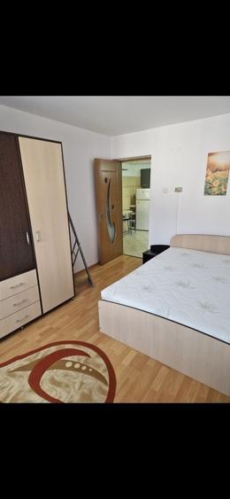 Apartament cu 2 camere decomandat în Mărăței