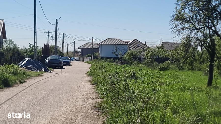 Teren de 800 mp, în Bascov