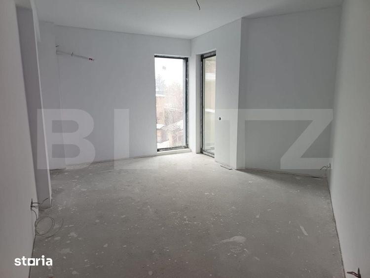 Apartament cu 3 camere în Mihai Bravu