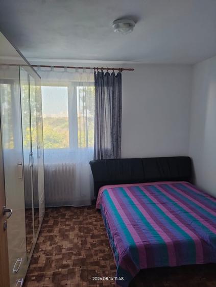 Apartament cu 2 camere decomandat în Titan