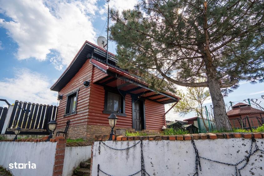 Casă cu 4 camere cu Teren 3000 Mp în Central