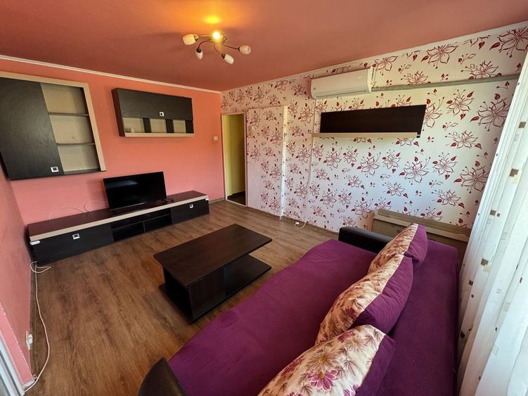Apartament cu 2 camere semidecomandat, mobilat în Filipeștii de Pădure