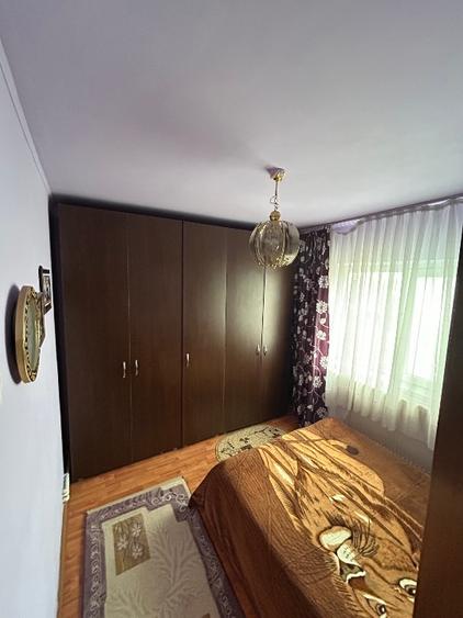 Apartament cu 2 camere semidecomandat, mobilat în Nord
